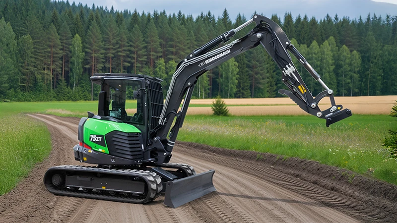 noleggio escavatore midi 75 q OMEF in cantiere forestale ad Alessandria Asti e Genova